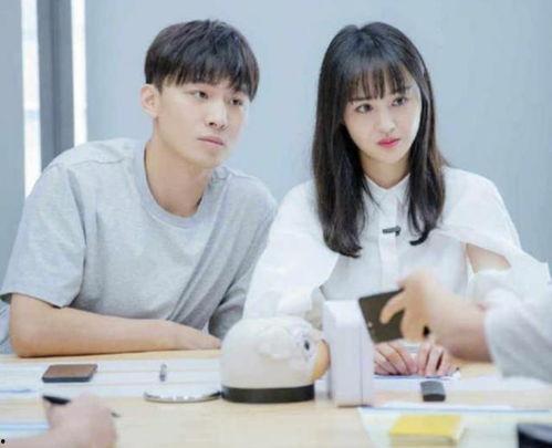 网友们忙着吃瓜,网友吃瓜狂欢，揭秘娱乐圈幕后风云